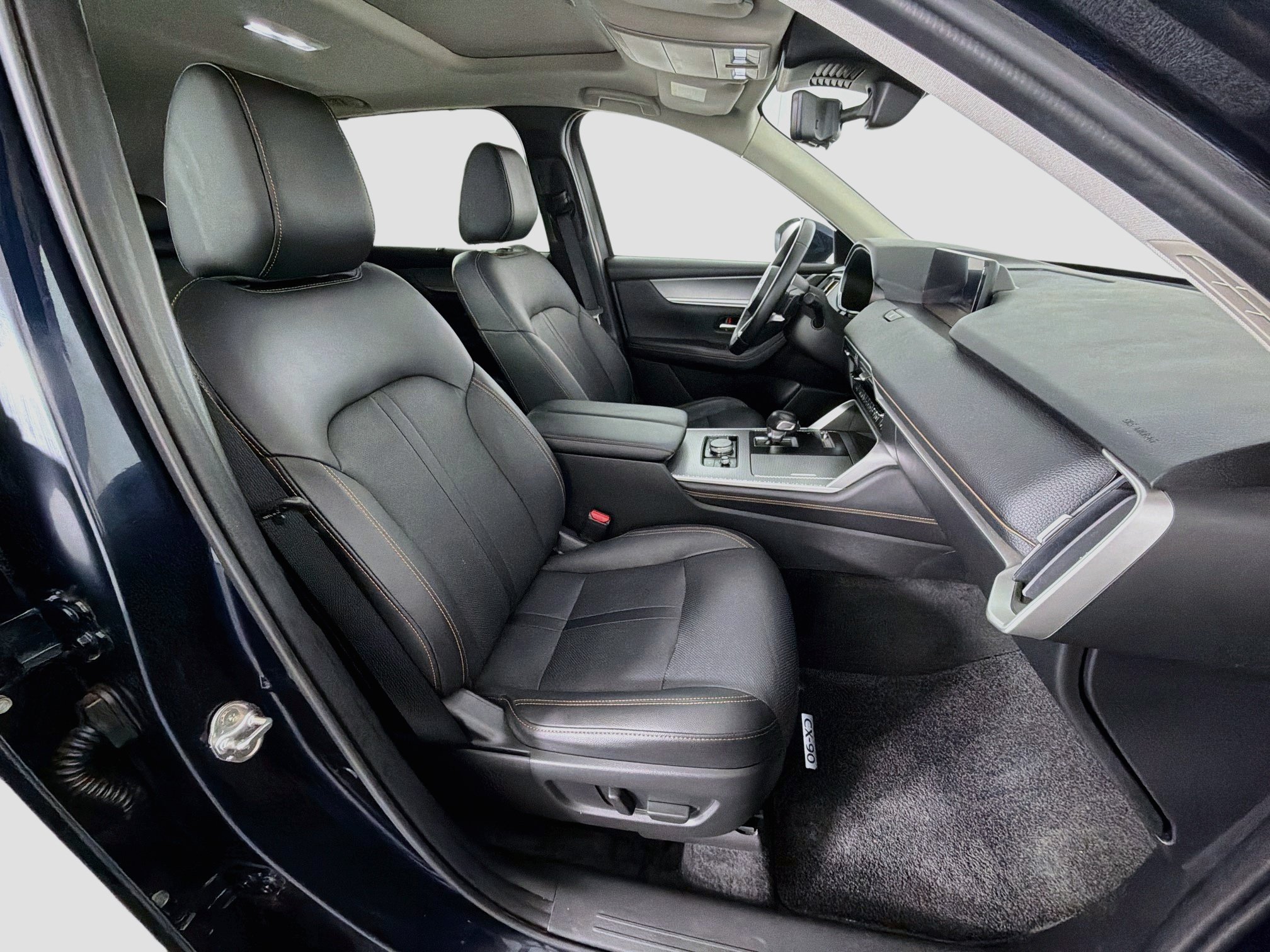 Used 2024 MAZDA CX-90 Plug-In Hybrid w/ Preferred AWD/4WD image 33