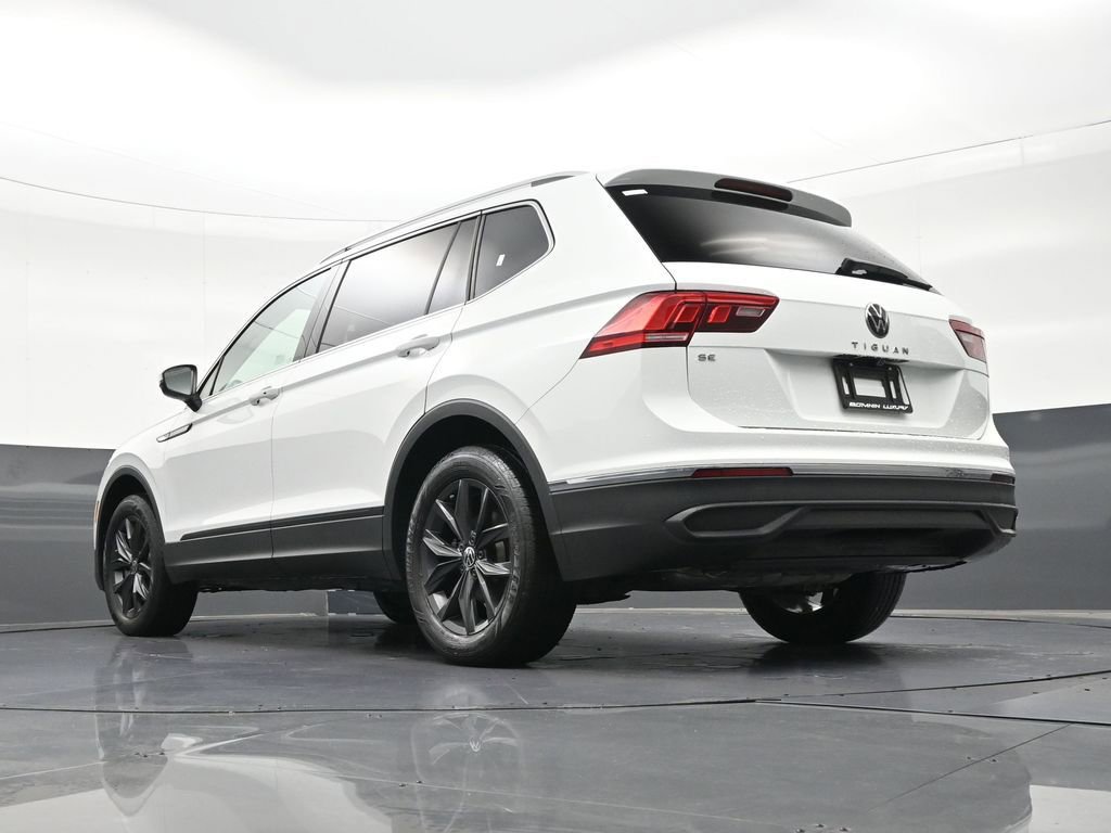 Used 2024 Volkswagen Tiguan SE FWD image 25