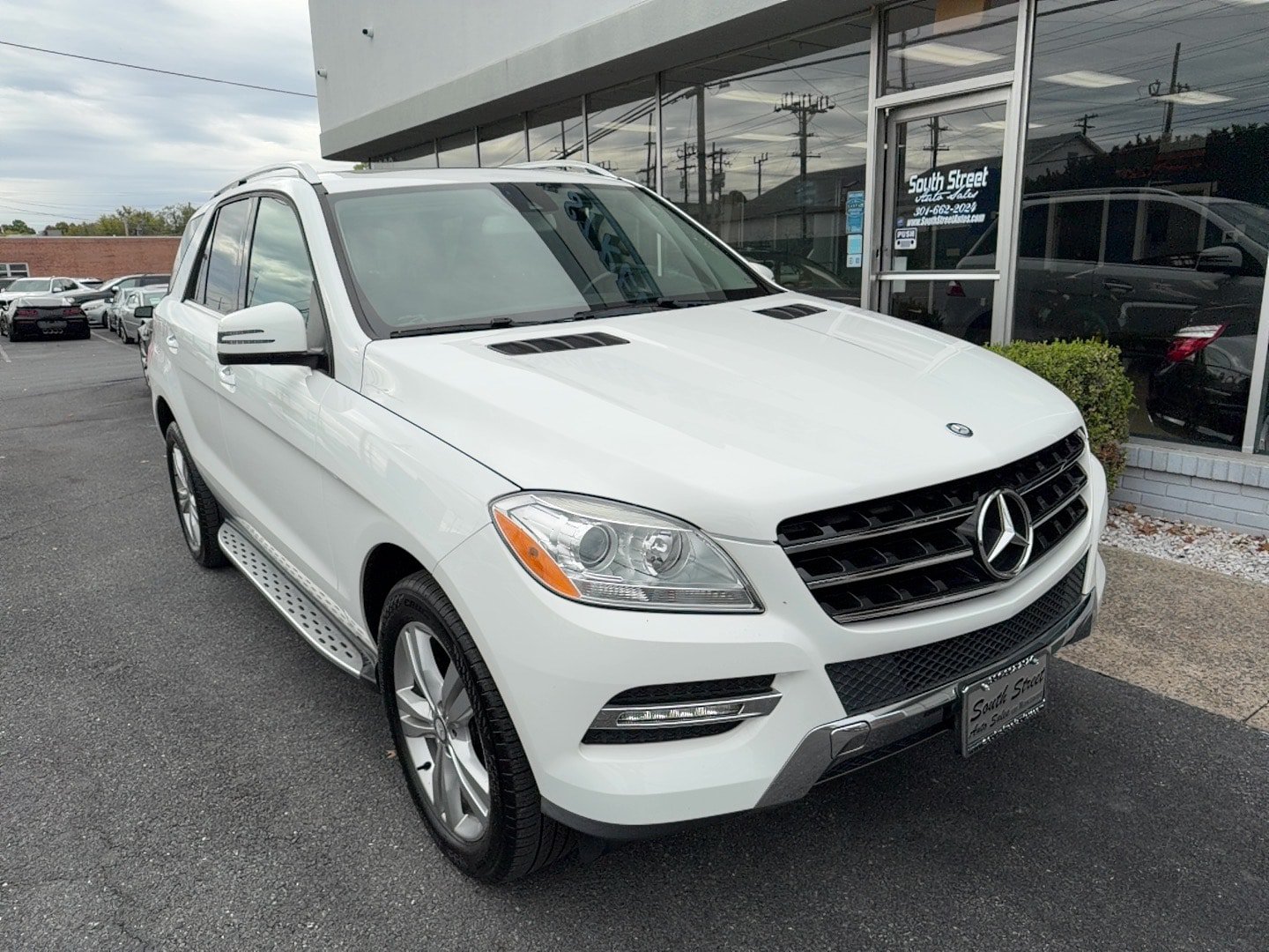 Used 2015 Mercedes-Benz ML 350 4MATIC image 2