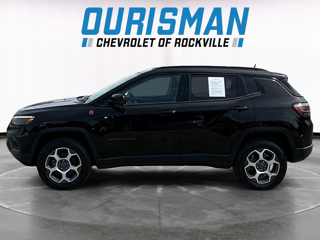 Used 2022 Jeep Compass Trailhawk w/ Trailhawk Elite Group image 3