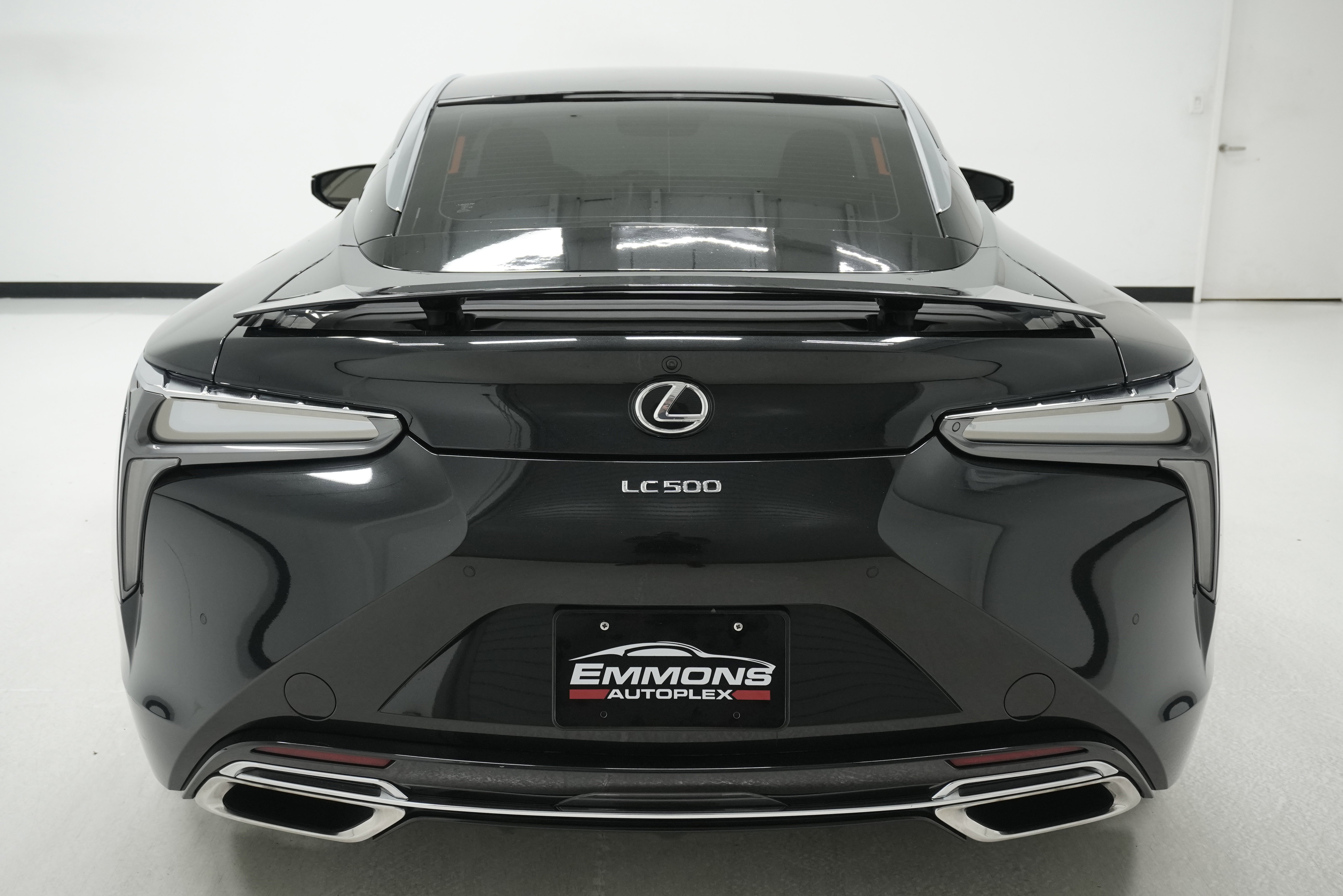 Used 2018 Lexus LC 500 Coupe w/ Performance Package RWD image 5