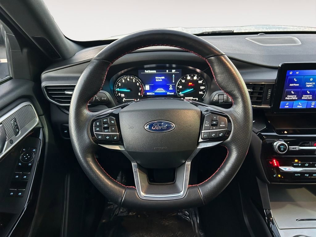 Used 2023 Ford Explorer ST-Line image 14