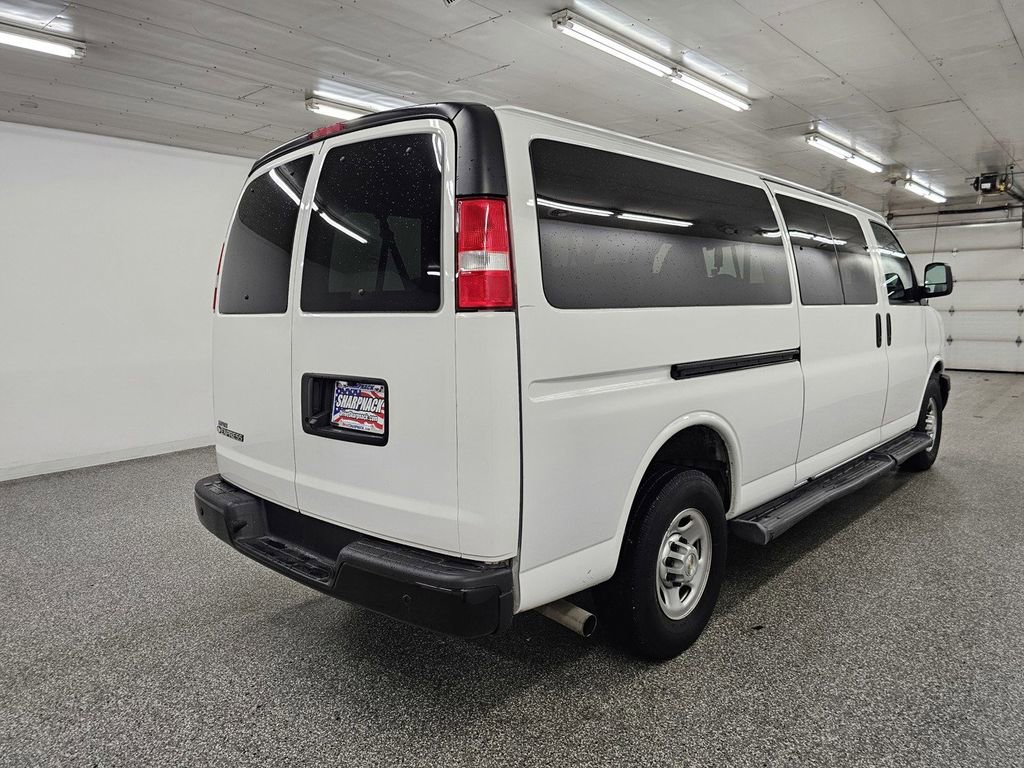 Used 2023 Chevrolet Express 3500 LS RWD image 4