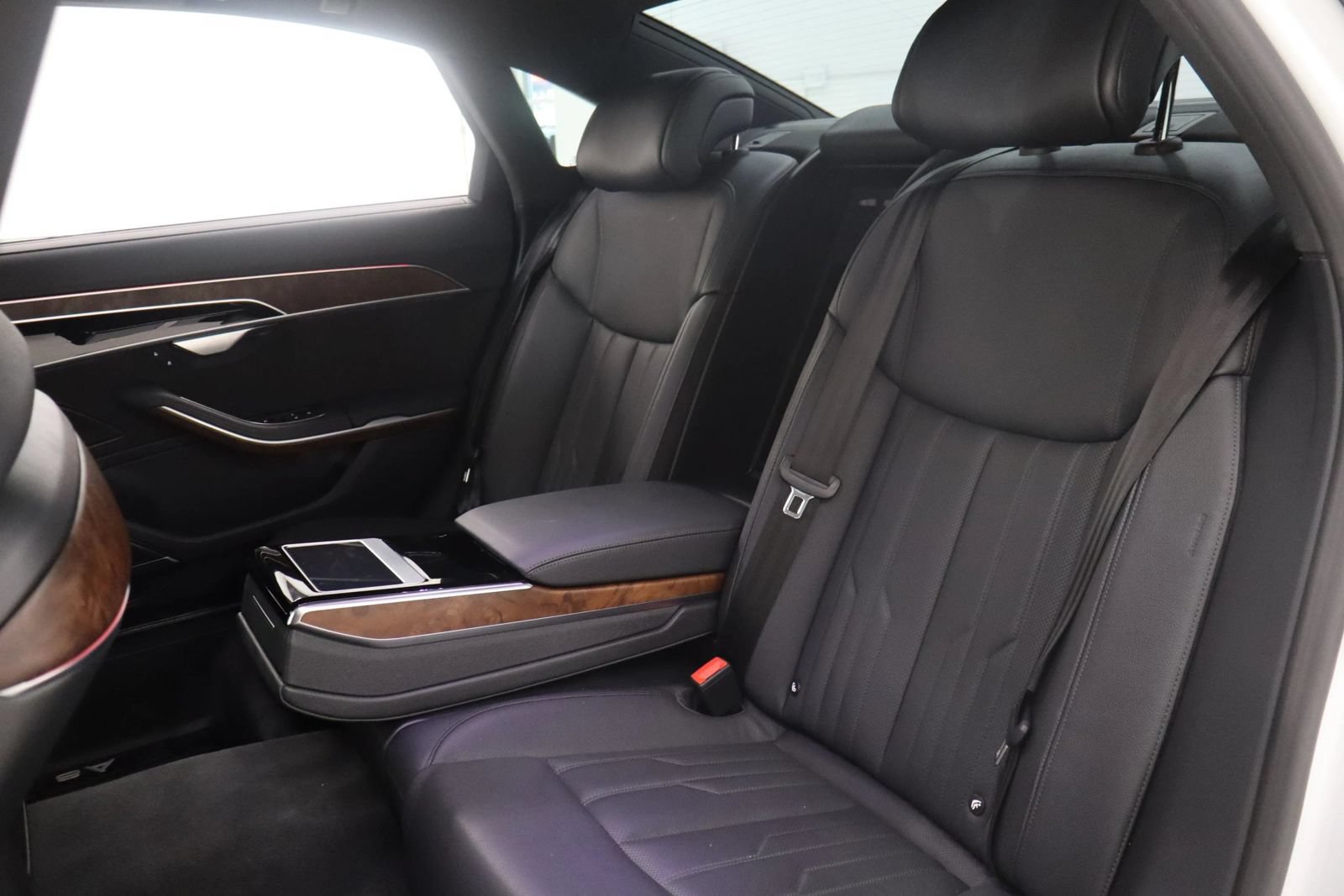 Used 2021 Audi A8 L 3.0T w/ Executive Plus Package AWD/4WD image 34
