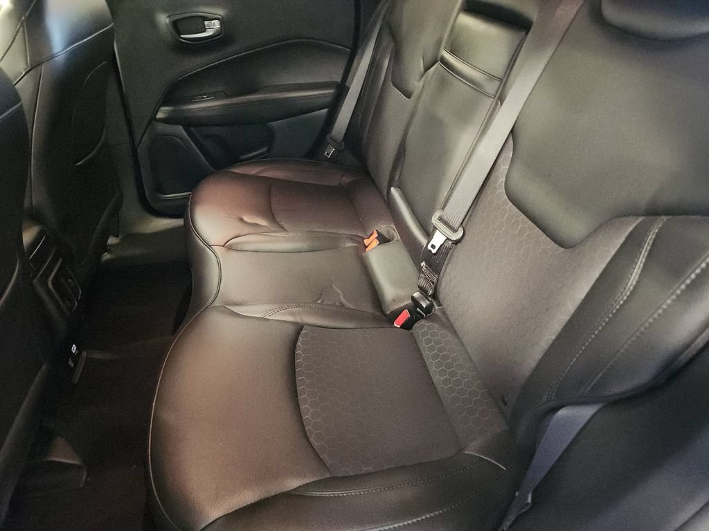 Used 2019 Jeep Compass Latitude AWD/4WD image 25