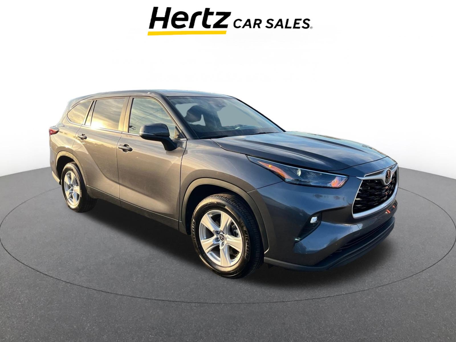 Used 2025 Toyota Highlander LE