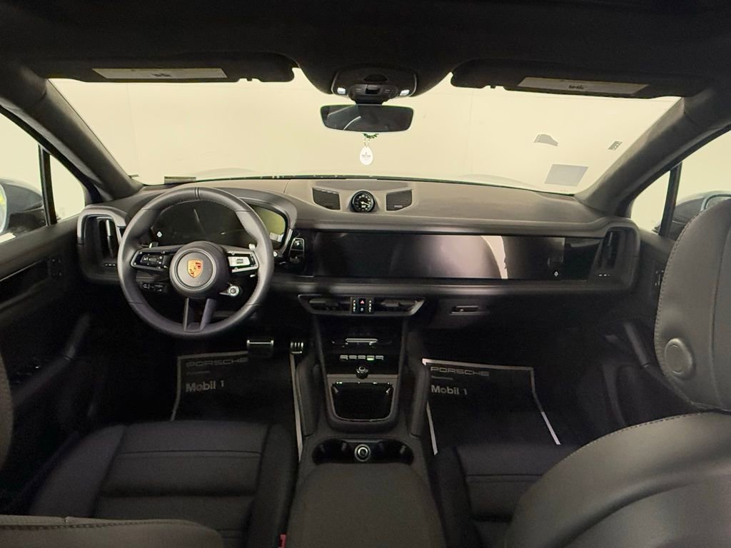 New 2026 Porsche Cayenne GTS image 18