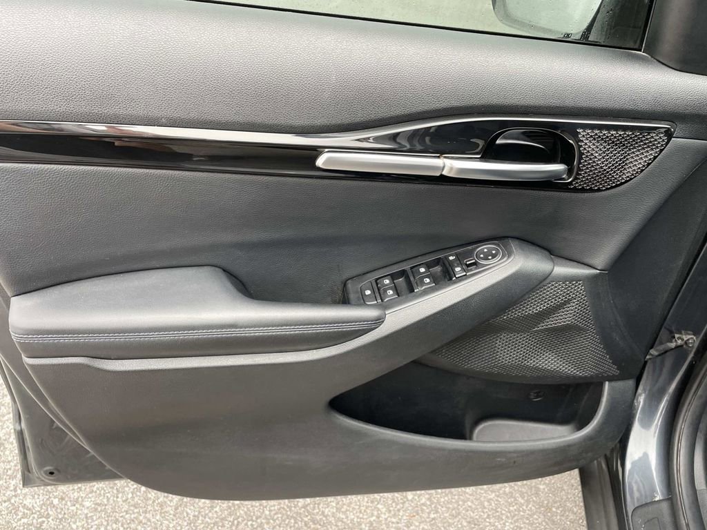 Used 2022 Kia Seltos S image 15