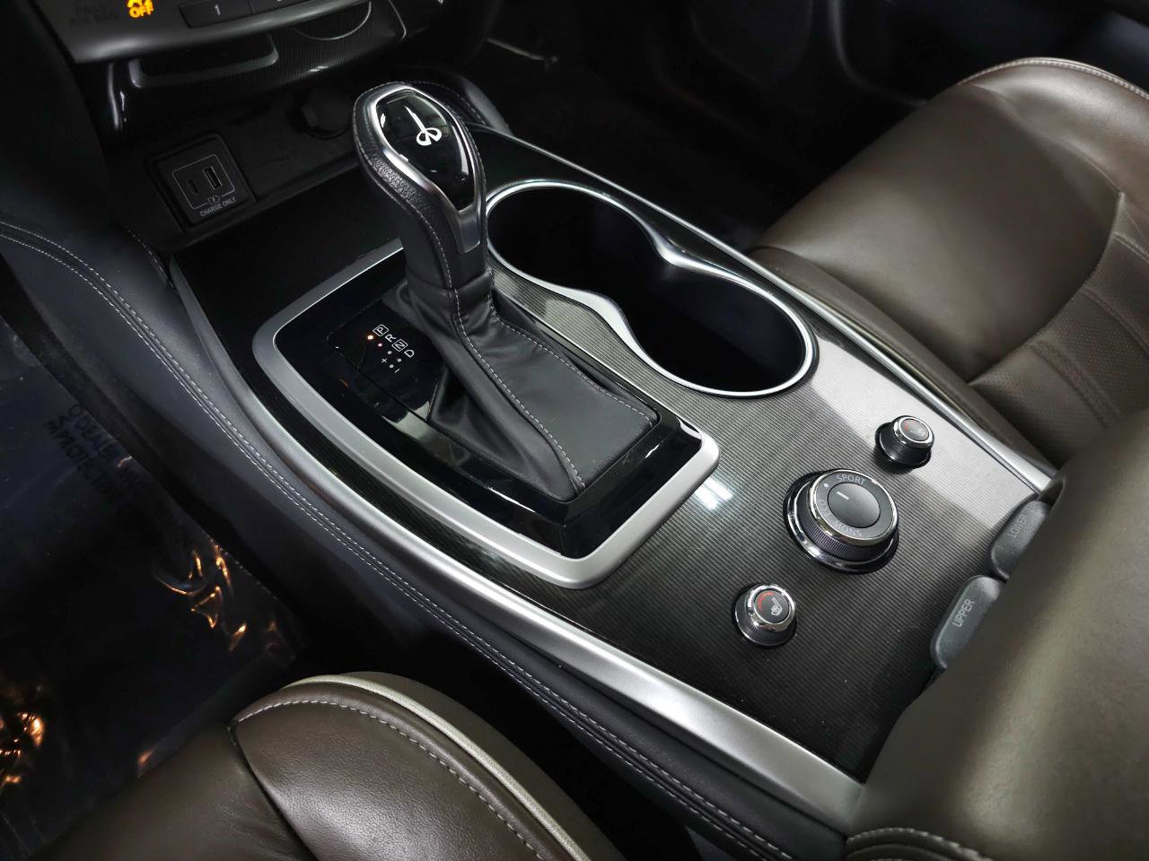 Used 2019 INFINITI QX60 Luxe w/ Essential Package image 32