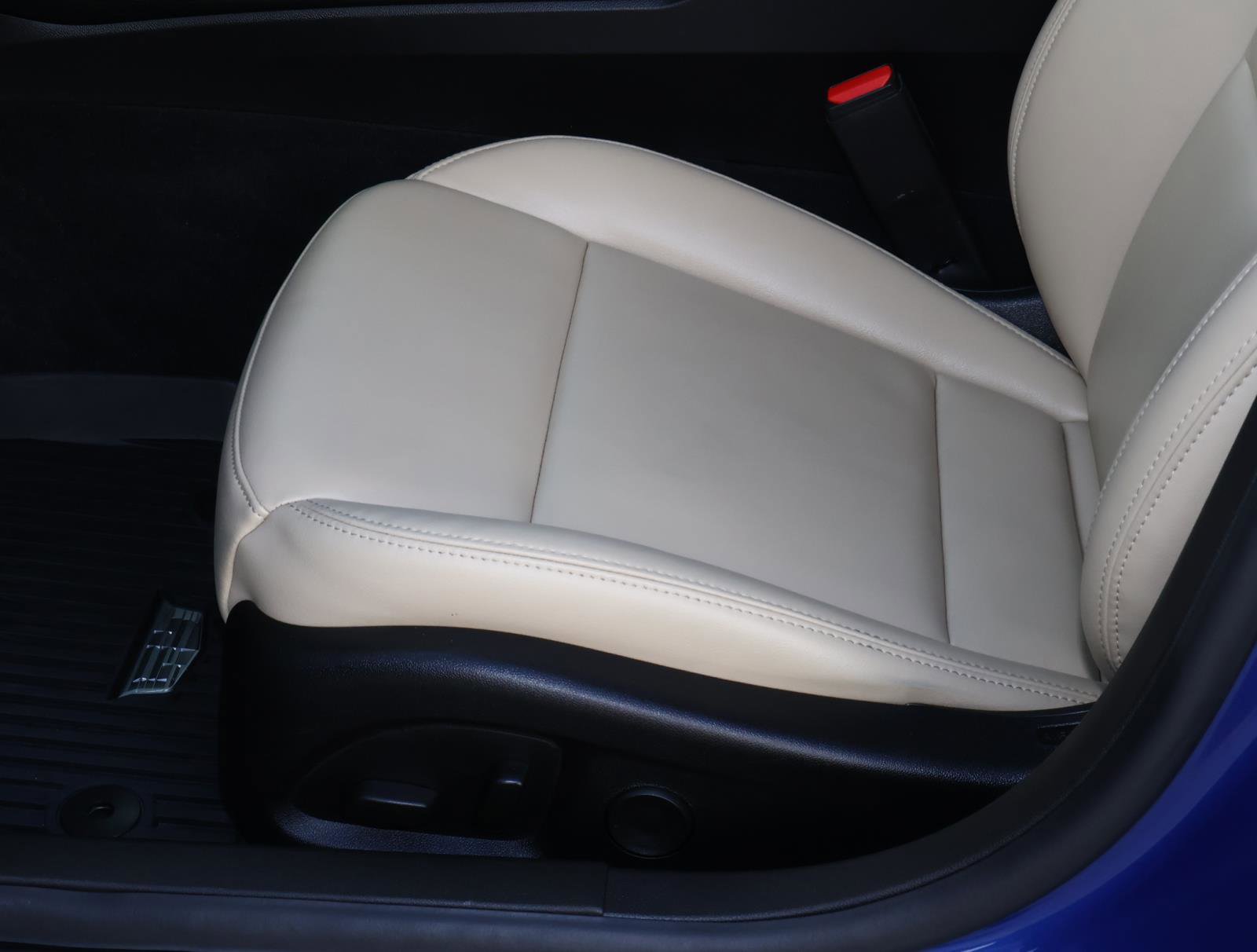 Certified 2024 Cadillac CT5 Luxury w/ Sun And Sound Package image 20