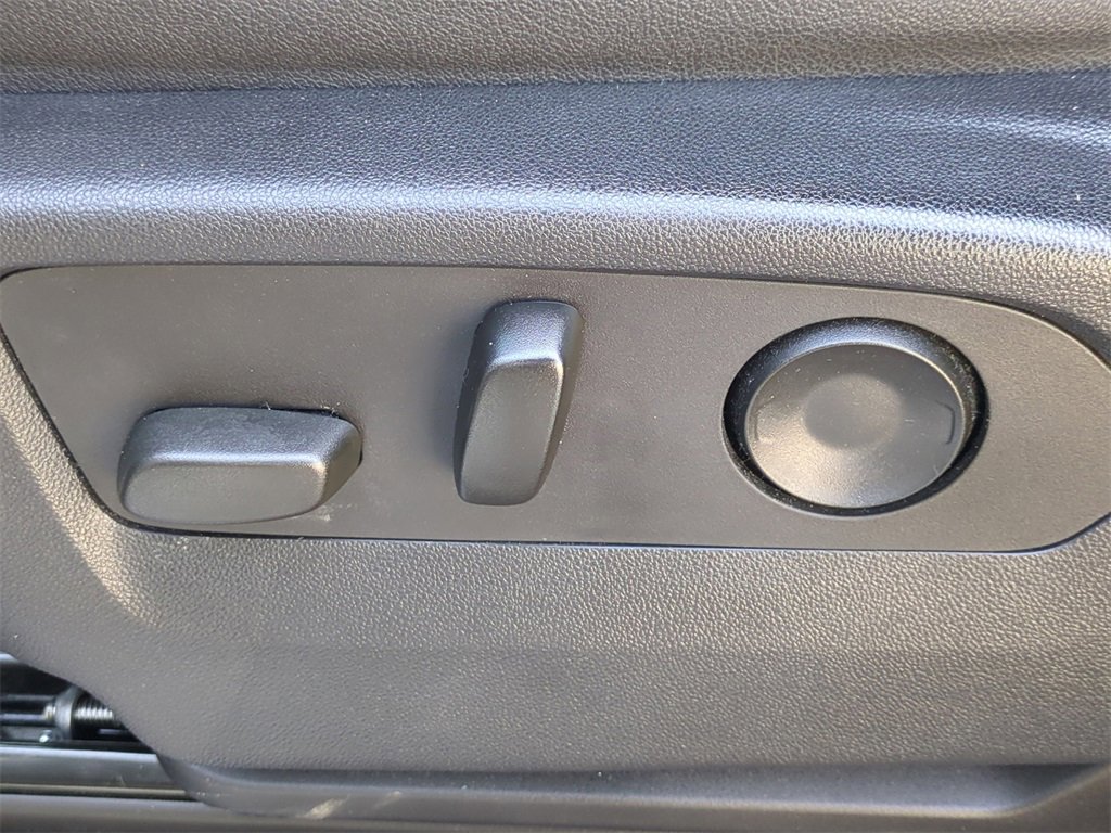 Used 2023 Chevrolet Silverado 1500 High Country w/ Technology Package image 20