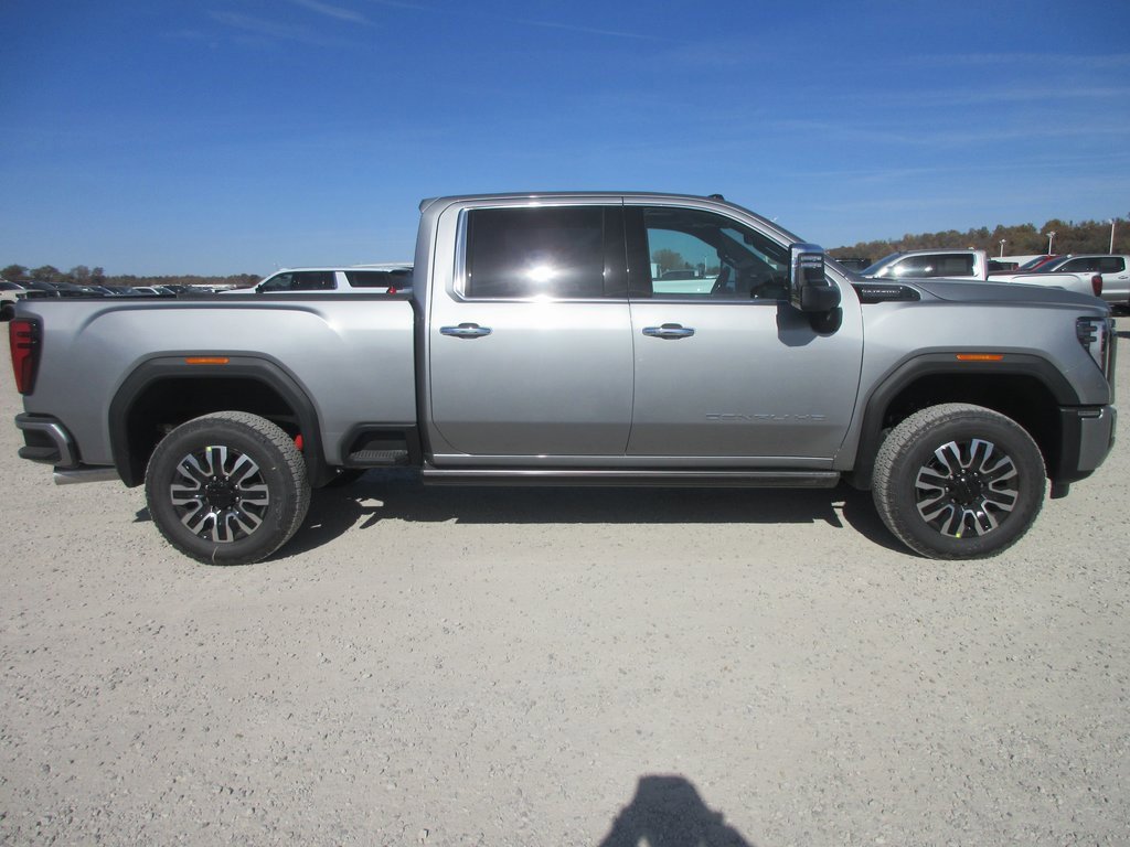 New 2026 GMC Sierra 2500 Denali Ultimate image 3