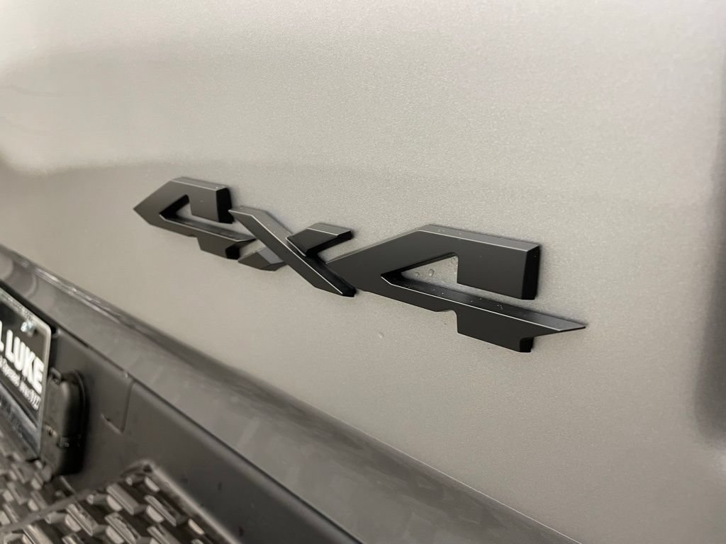 New 2026 RAM 1500 Laramie w/ Night Edition AWD/4WD image 6