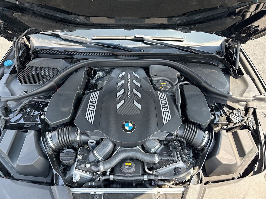 Used 2020 BMW M550i xDrive image 26