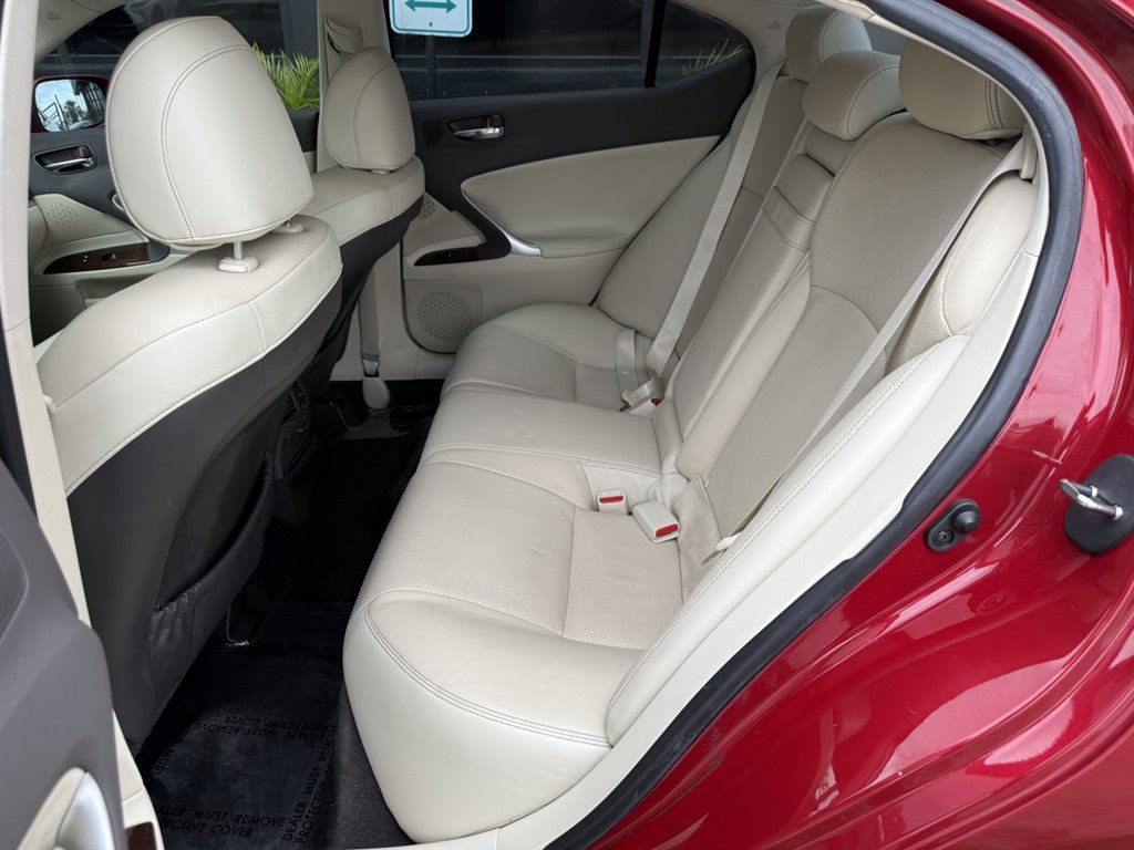 Used 2013 Lexus IS 250 w/ Premium Pkg Value Edition RWD image 10