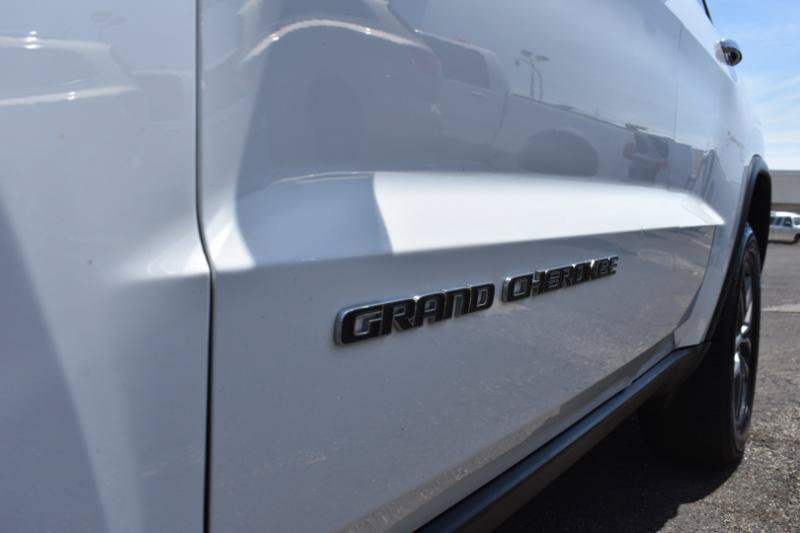 Used 2020 Jeep Grand Cherokee Limited w/ Luxury Group II AWD/4WD image 41