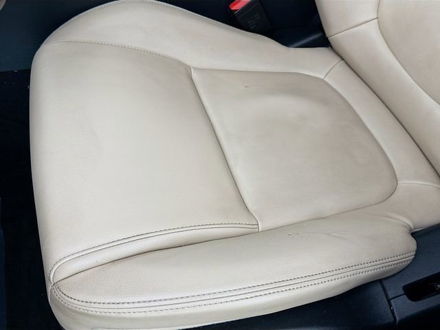 Used 2017 Jaguar XE Premium image 20