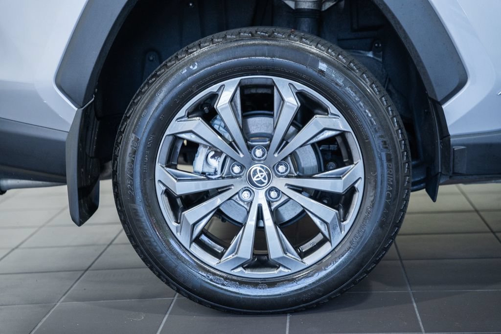 Used 2024 Toyota RAV4 XLE Premium w/ Weather Package AWD/4WD image 18