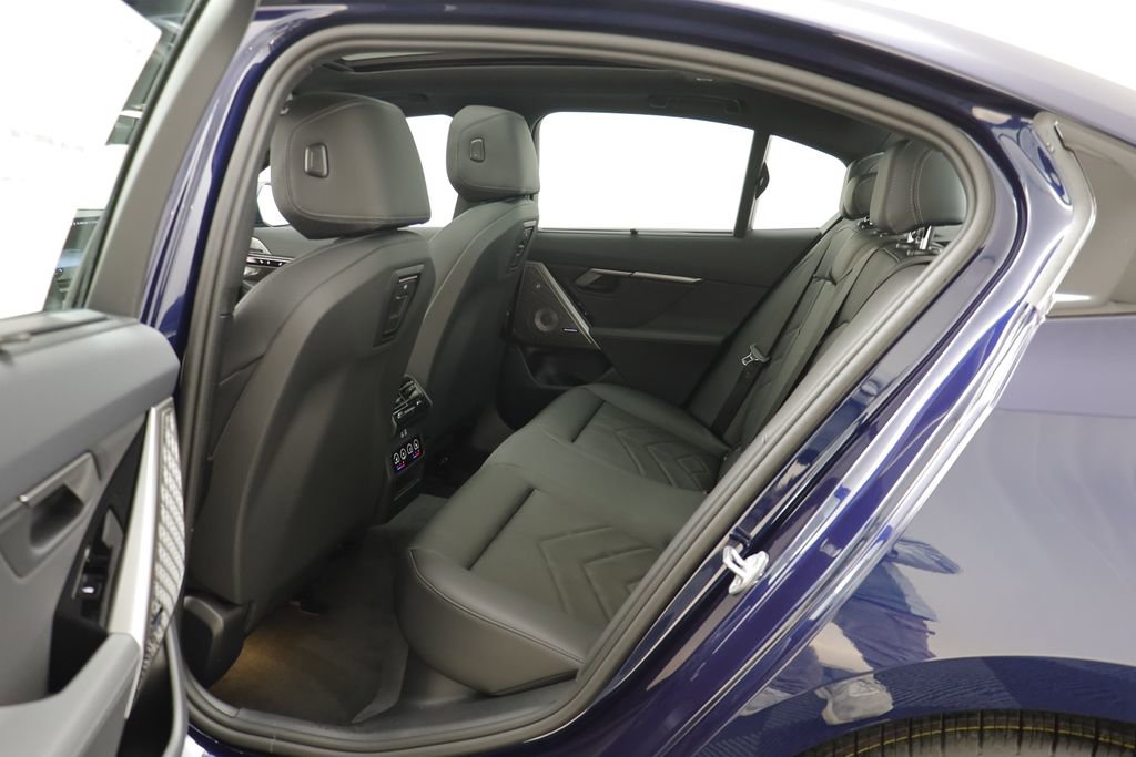 New 2026 BMW 550e xDrive w/ Executive Package image 15