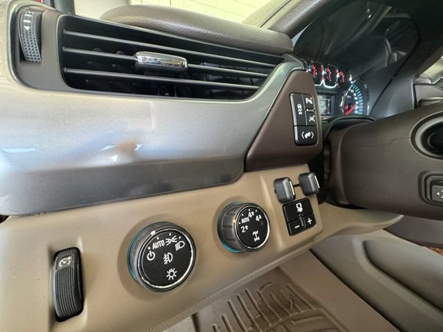 Used 2016 Chevrolet Suburban LTZ AWD/4WD image 6