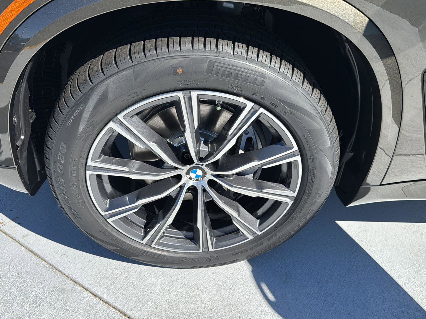 New 2026 BMW X5 M60i image 30