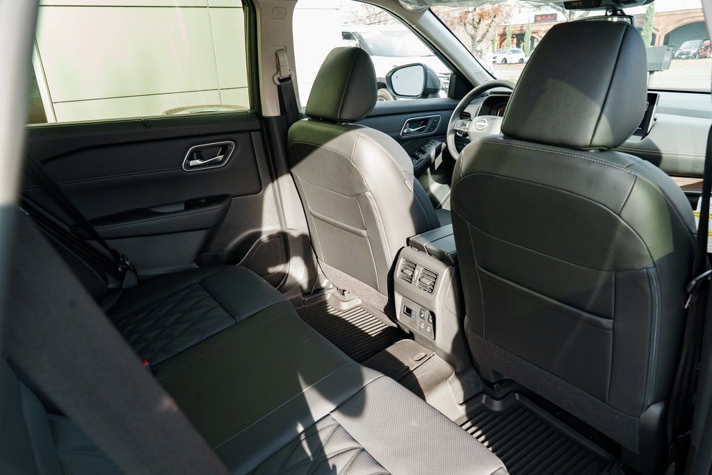 New 2026 Nissan Rogue Platinum w/ Platinum Premium Package image 27