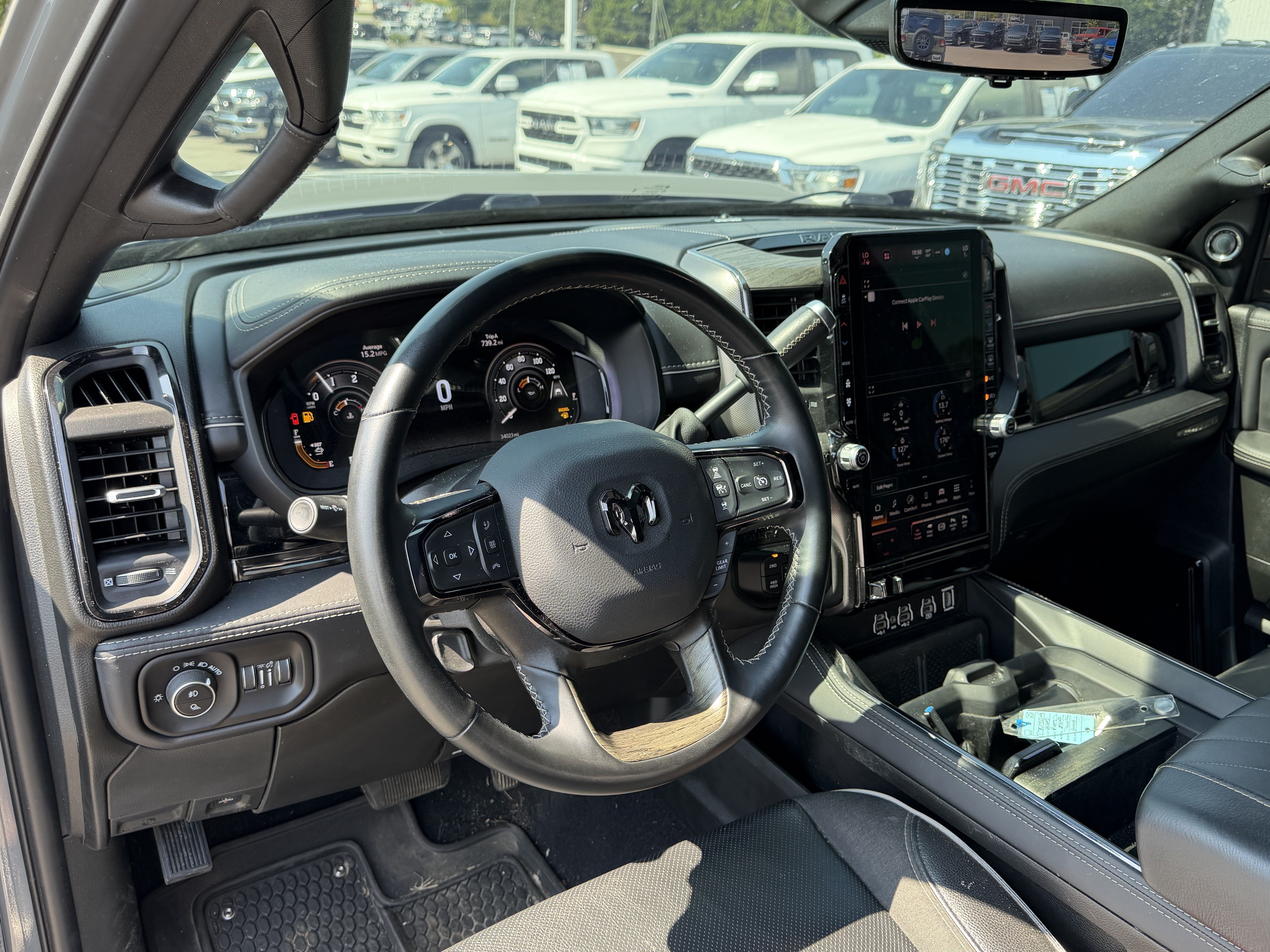 Used 2025 RAM 3500 Limited AWD/4WD image 11