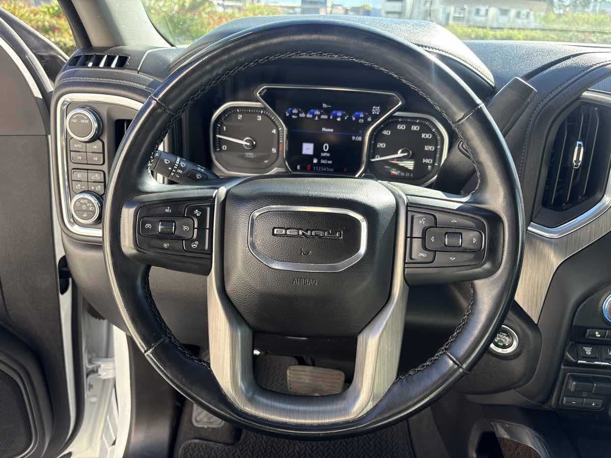 Used 2023 GMC Sierra 3500 Denali w/ Technology Package image 19