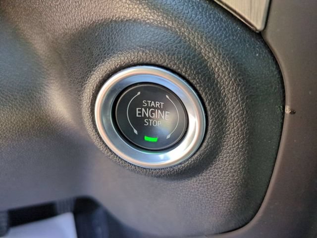 Certified 2022 GMC Sierra 3500 Denali w/ Denali Ultimate Package AWD/4WD image 17