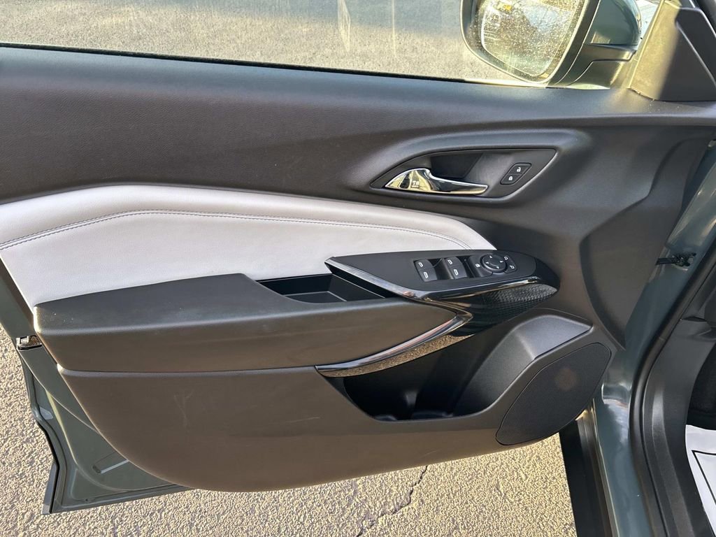 Used 2025 Chevrolet Trax LT image 20