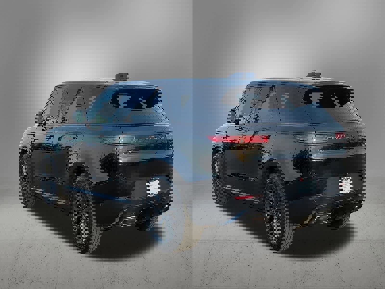 Used 2023 Land Rover Range Rover Sport SE image 4