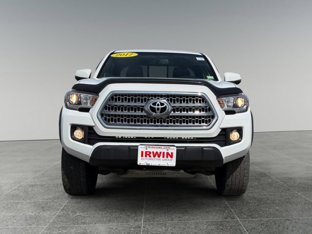 Used 2017 Toyota Tacoma TRD Off-Road w/ Tow Package image 7