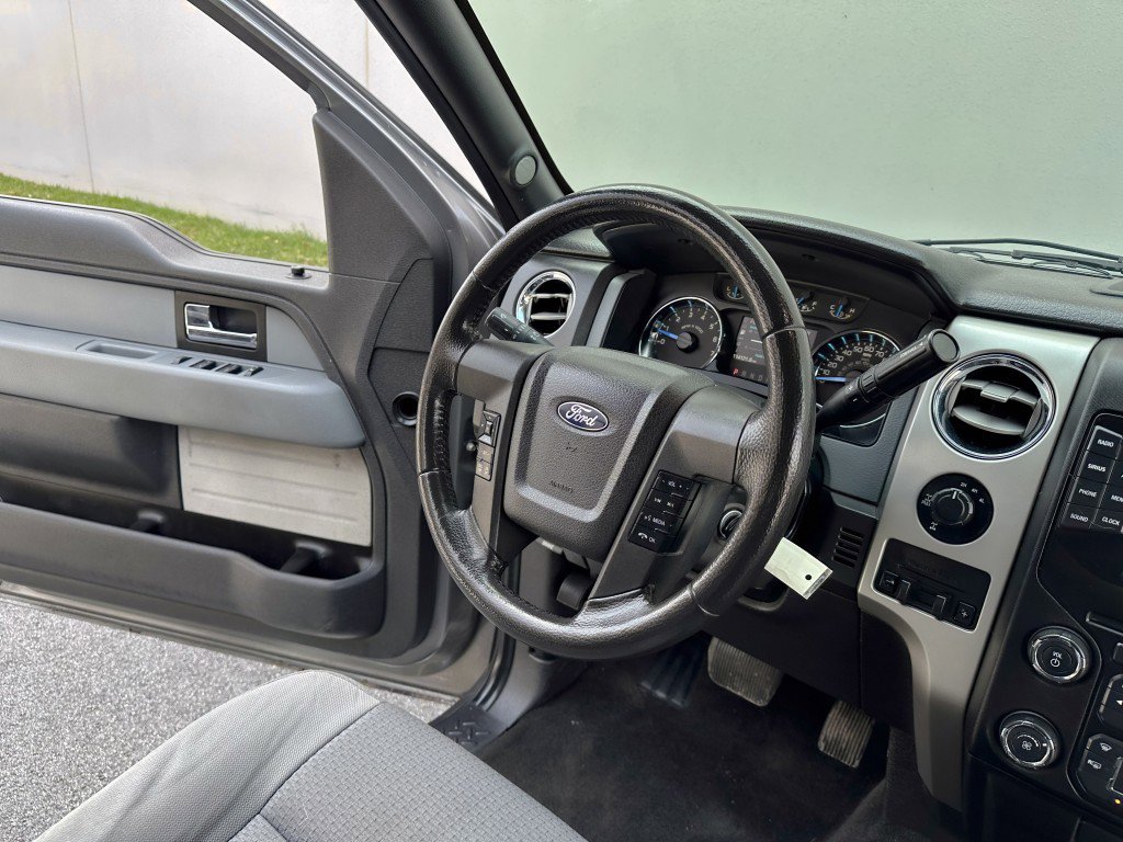 Used 2013 Ford F150 XLT w/ Luxury Equipment Group image 30