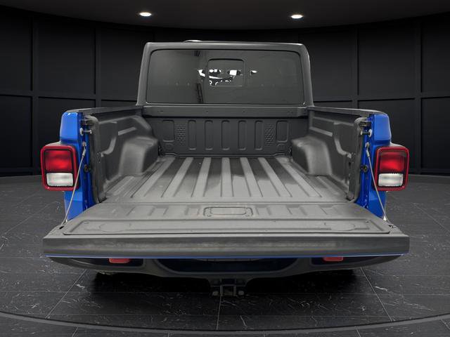 Used 2023 Jeep Gladiator Rubicon w/ Cold Weather Group image 14