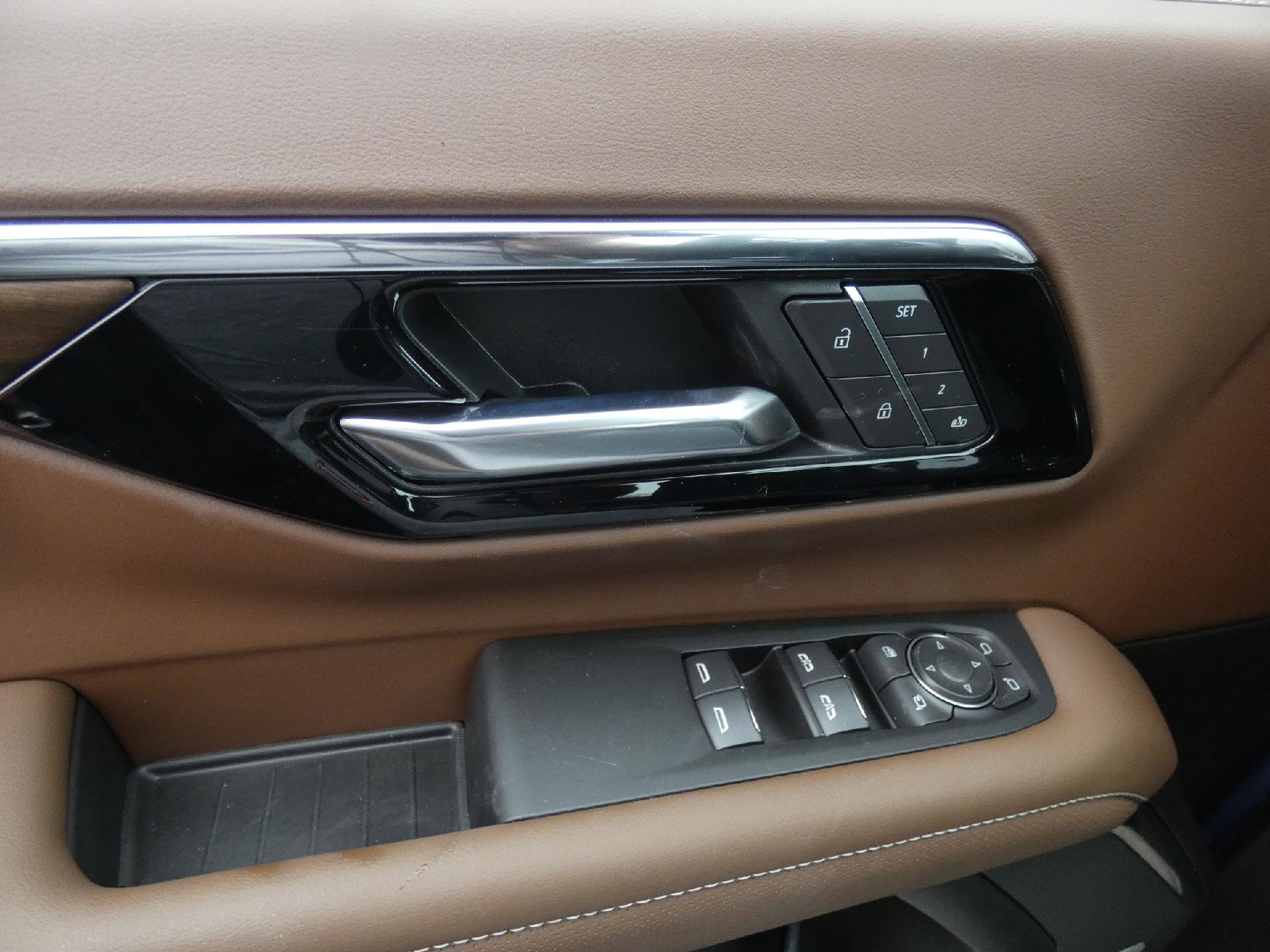 New 2026 Chevrolet Suburban High Country image 21