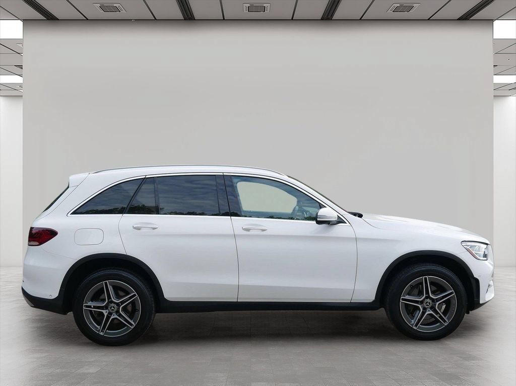 Used 2021 Mercedes-Benz GLC 300 4MATIC image 7