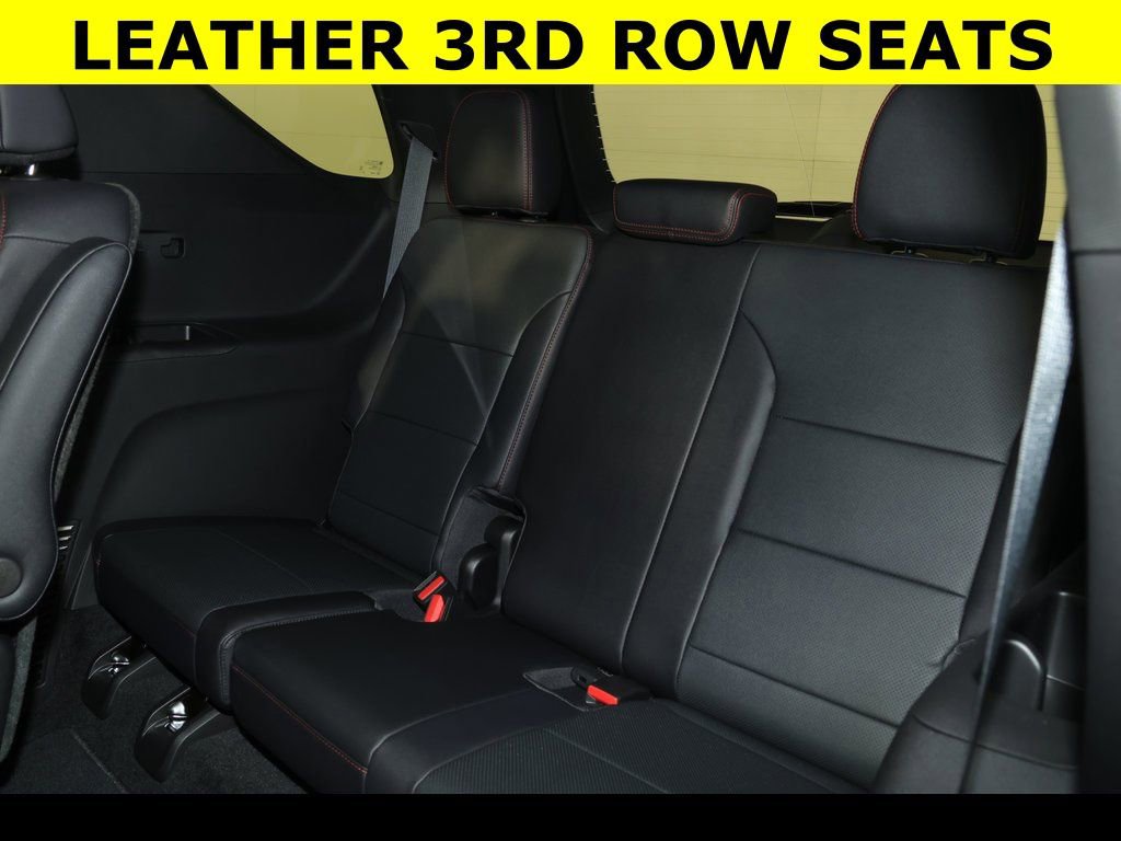 New 2026 Chevrolet Traverse Z71 w/ Enhanced Driving Package image 13