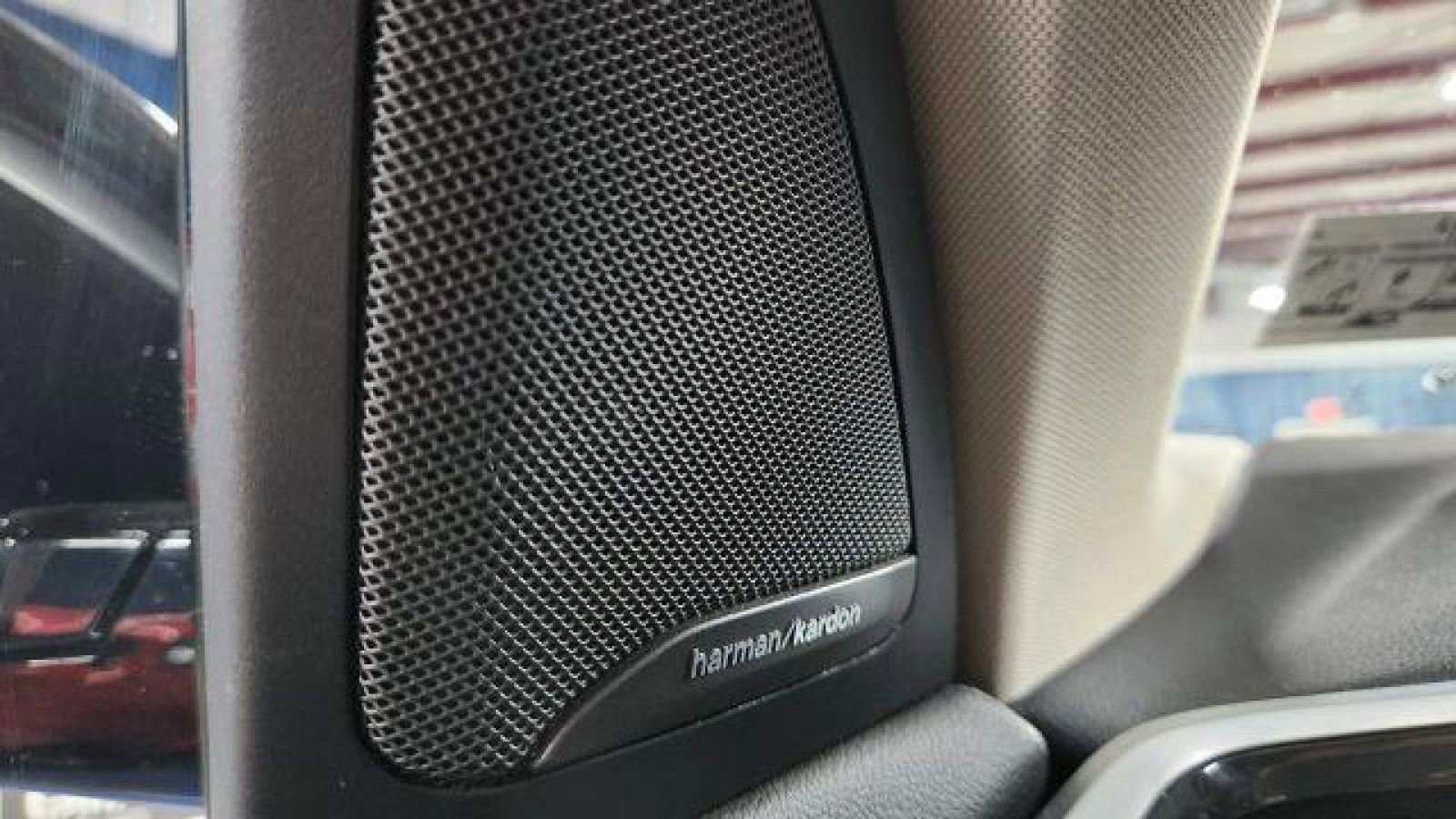 Used 2019 BMW X7 xDrive40i w/ Premium Package image 60