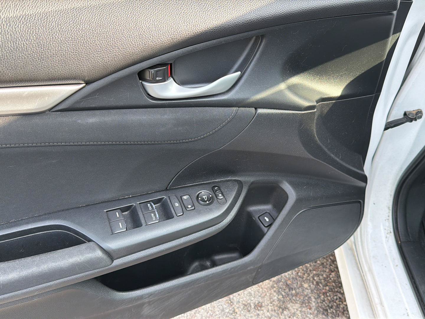 Used 2016 Honda Civic EX image 12