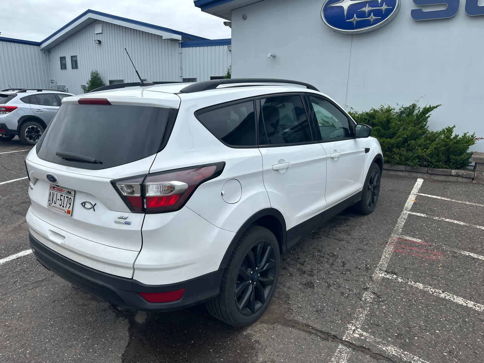 Used 2018 Ford Escape SE w/ SE Sport Appearance Package AWD/4WD image 5