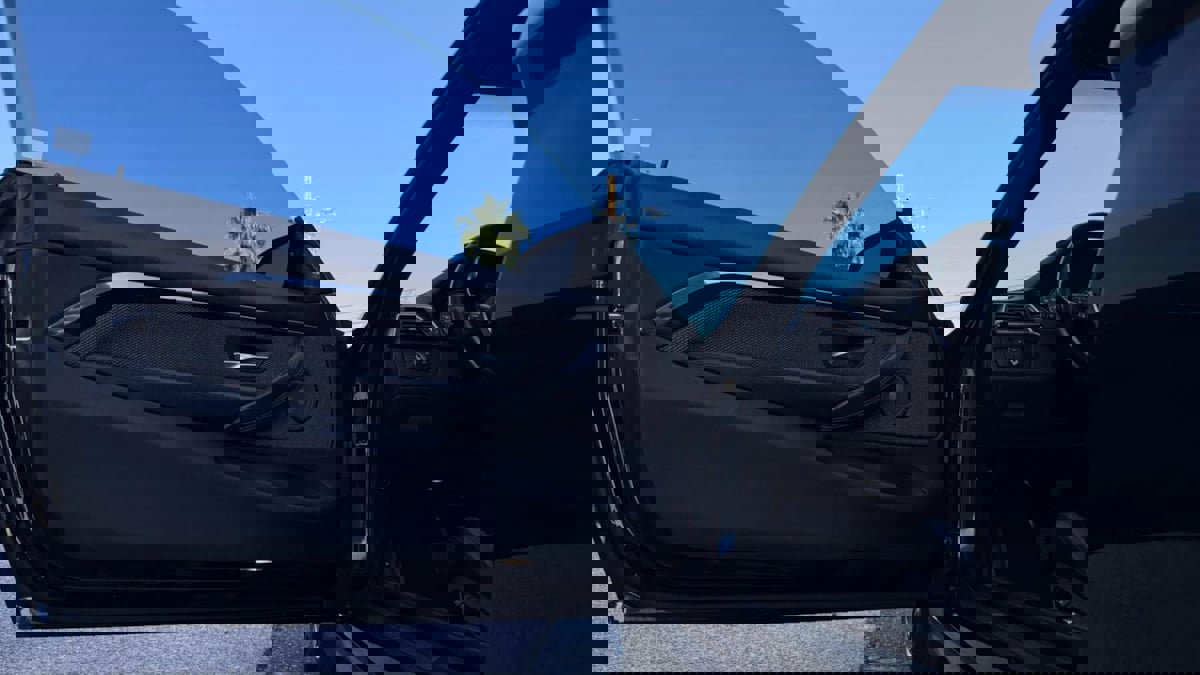 Used 2017 BMW M4 Coupe image 34