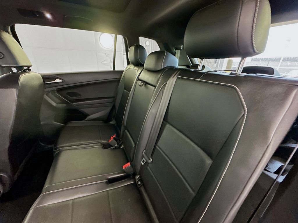 Used 2021 Volkswagen Tiguan SE R-Line image 24