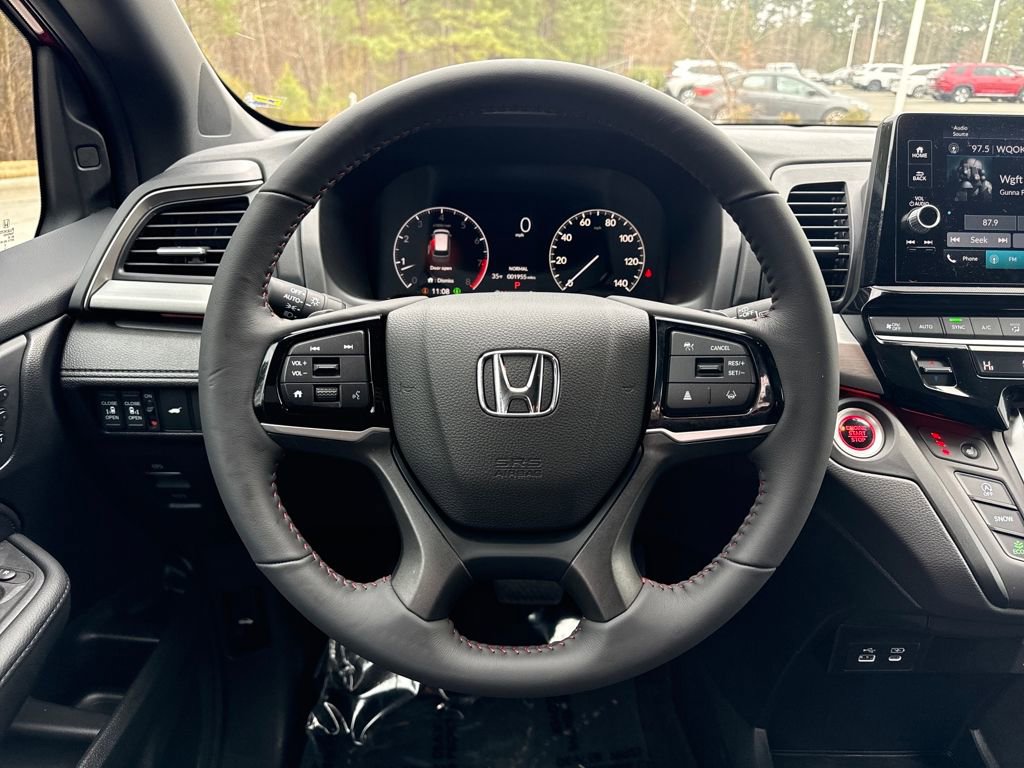 Used 2026 Honda Odyssey Sport-L image 18
