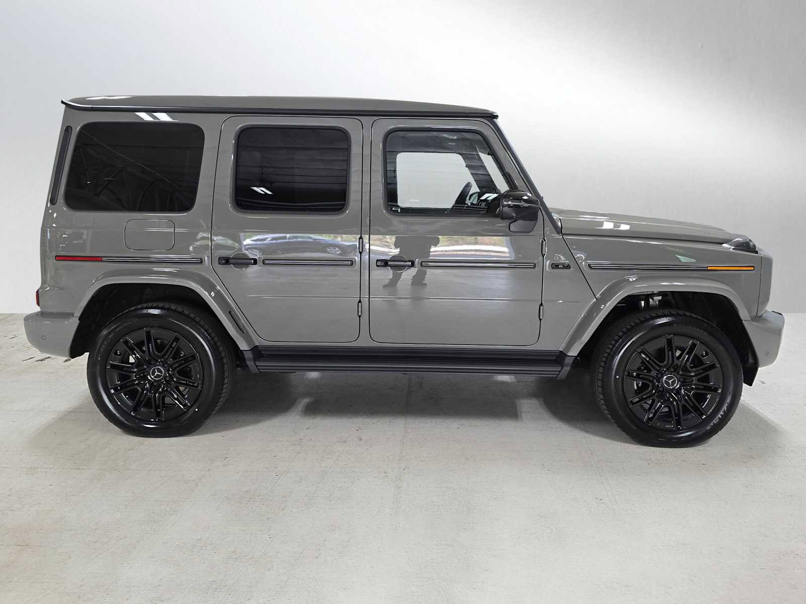 New 2026 Mercedes-Benz G 580 w/ EQ Technology image 2
