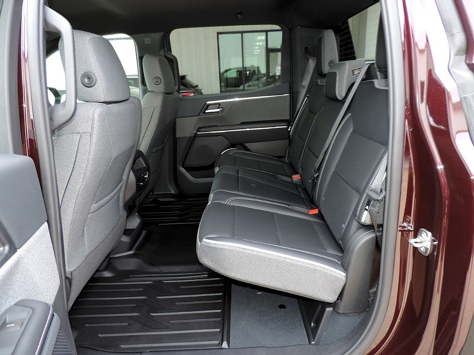 New 2026 GMC Sierra EV Elevation w/ LPO, Elevation Dark Package AWD/4WD image 10