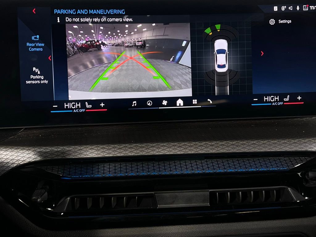 Used 2025 BMW M240i xDrive Coupe image 20