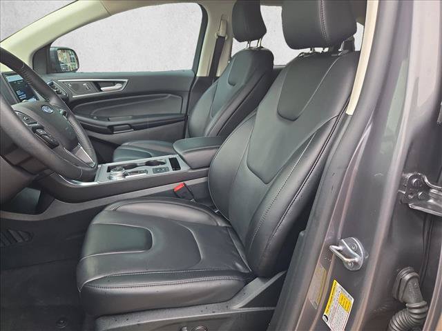 Used 2022 Ford Edge Titanium AWD/4WD image 13
