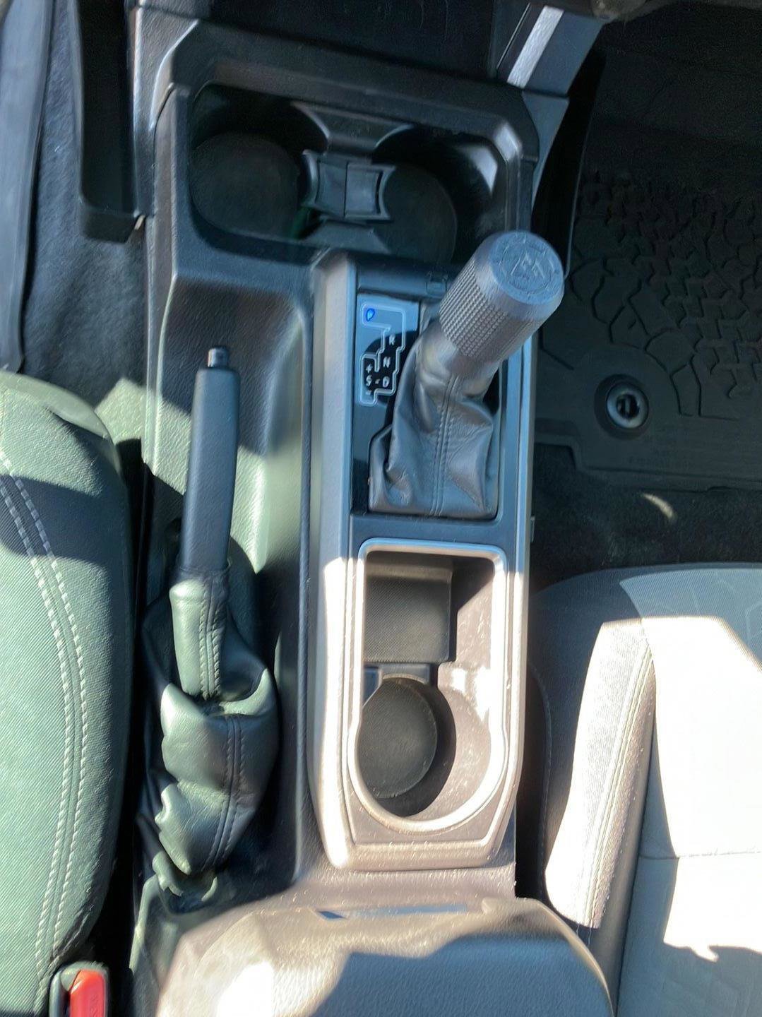 Used 2022 Toyota Tacoma TRD Off-Road w/ Technology Package image 27