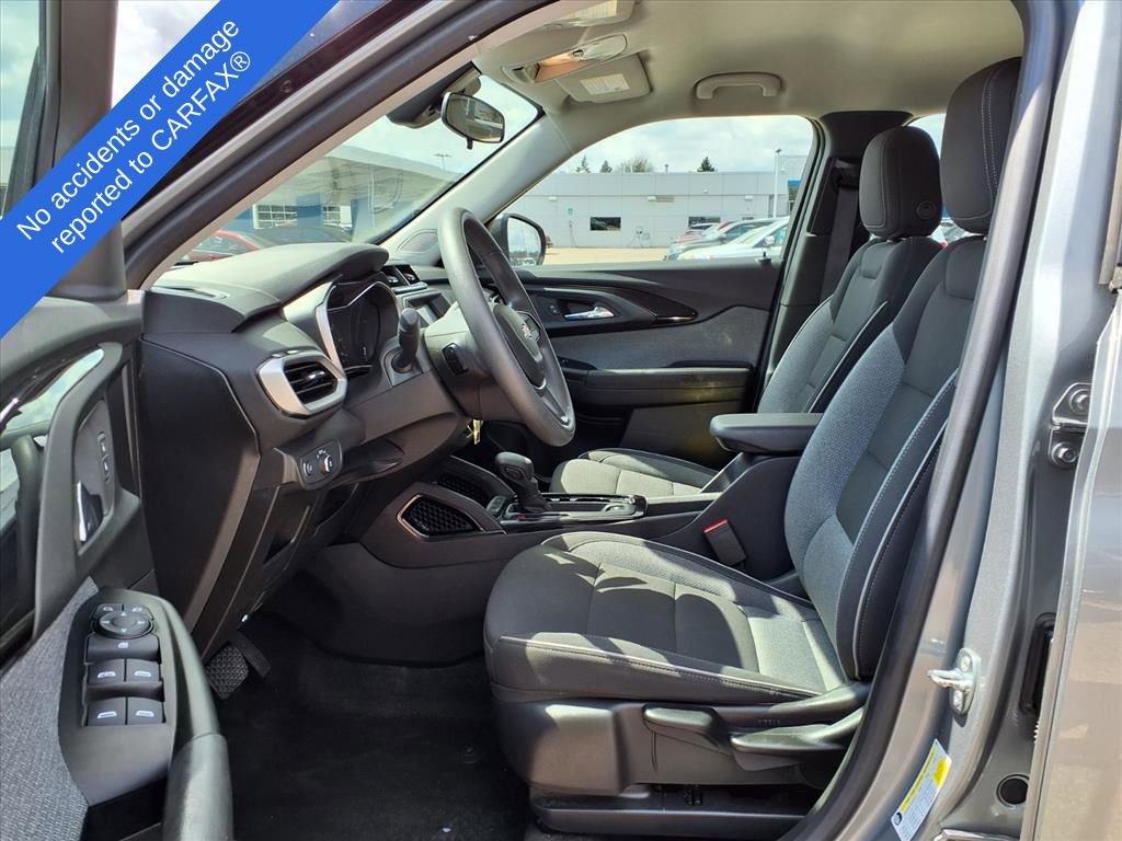 Used 2023 Chevrolet TrailBlazer LS image 17