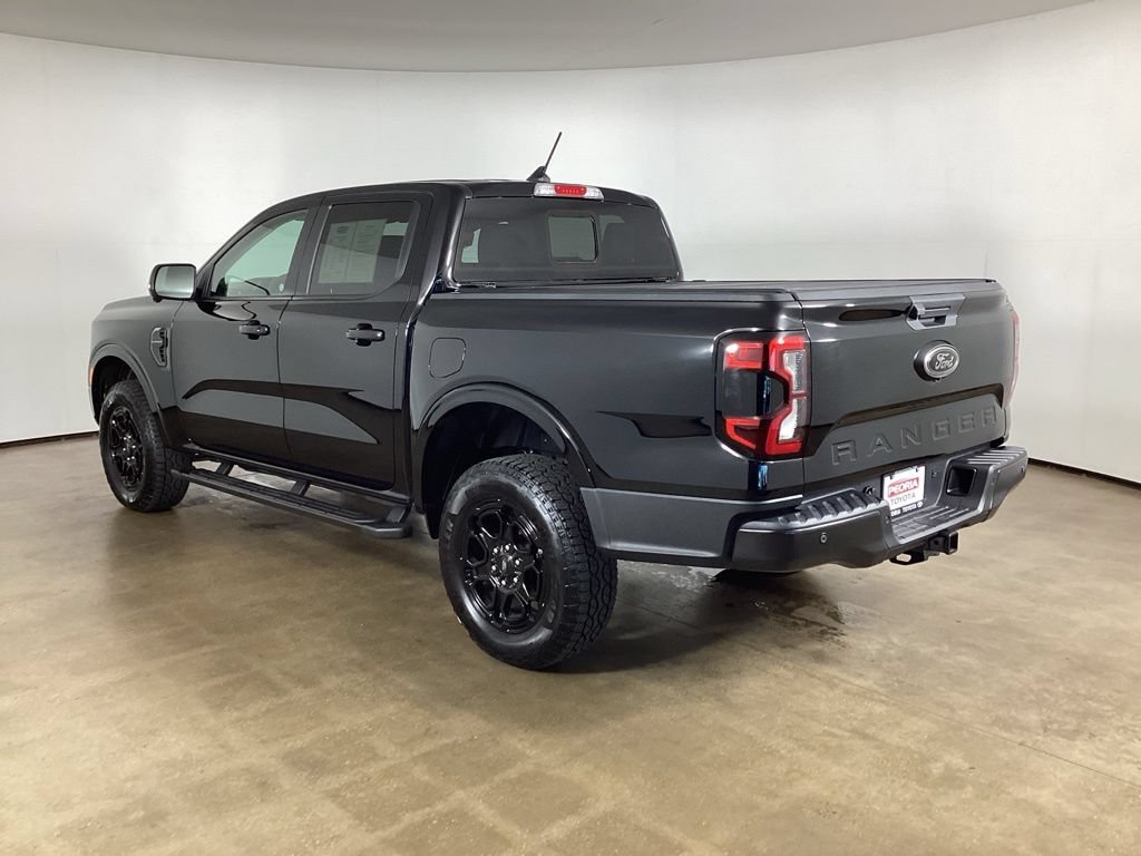 Used 2025 Ford Ranger Lariat w/ Black Appearance Package AWD/4WD image 12
